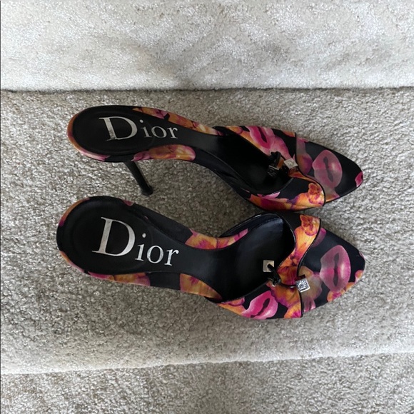 super stylish dior open-toe heels!! 💐 - Picture 4 of 4